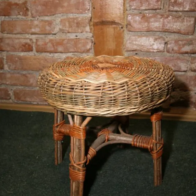 Pītas mēbeles, darbs Nr. 5